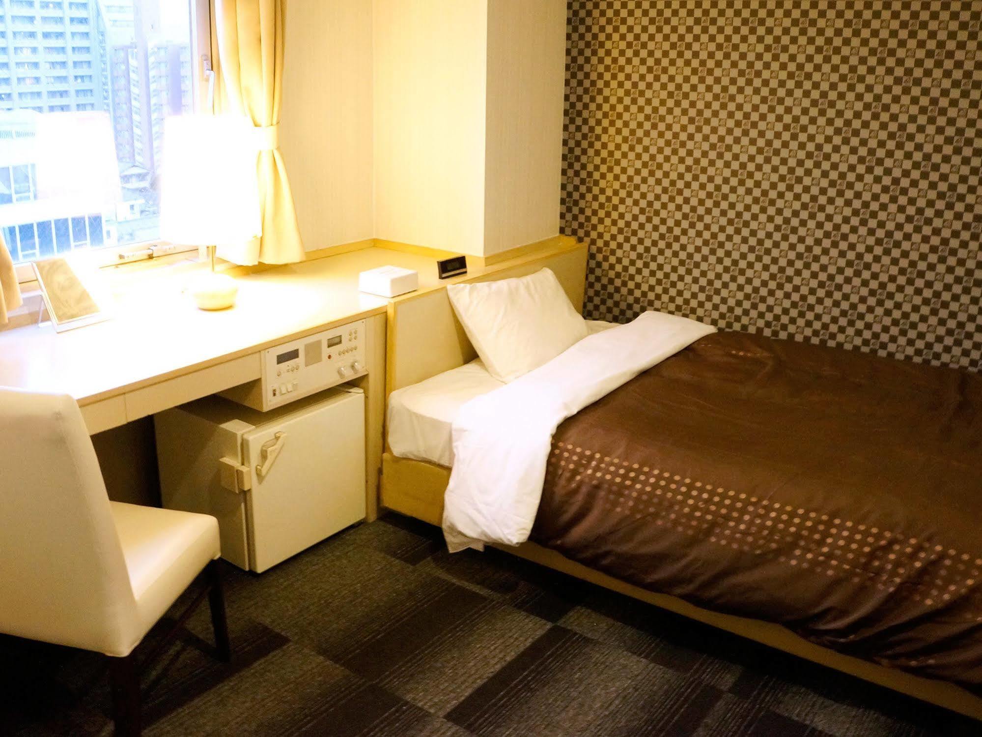 Livemax Kyoto Gojo Hotell Eksteriør bilde
