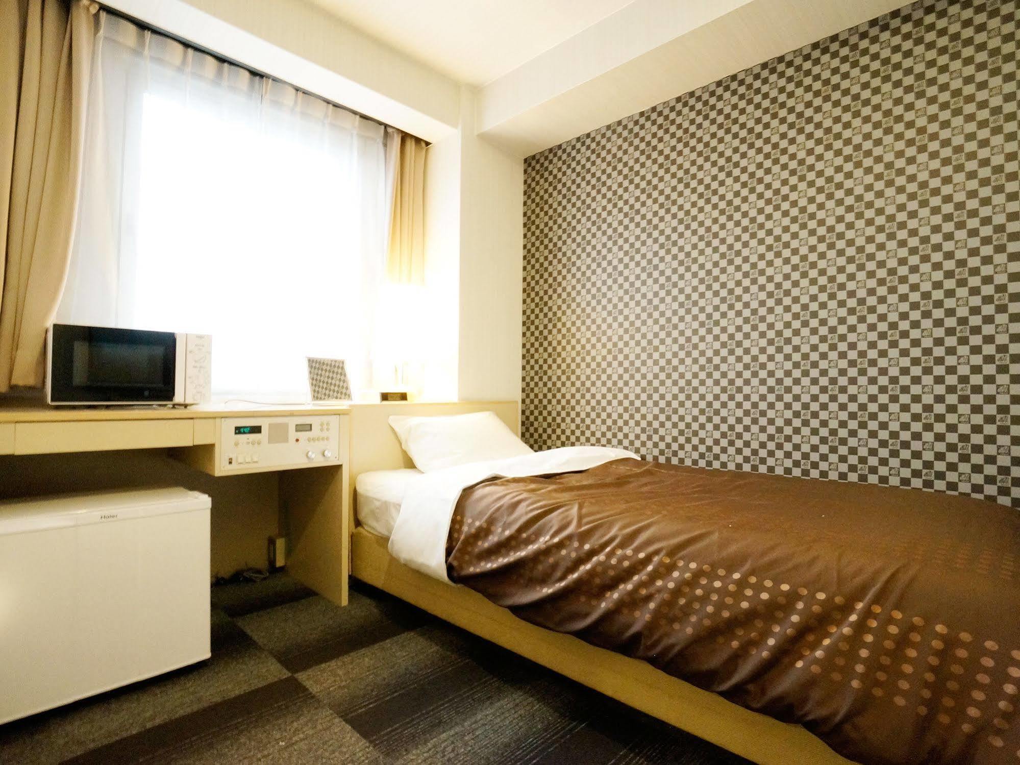 Livemax Kyoto Gojo Hotell Eksteriør bilde